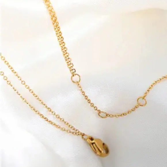 ⚜️𝟯𝟬%𝗢𝗙𝗙 𝗯𝘂𝗻𝗱𝗹𝗲𝘀 𝟯+⚜️ NEW Interlocked Stainless Steel Necklace - Picture 12 of 15